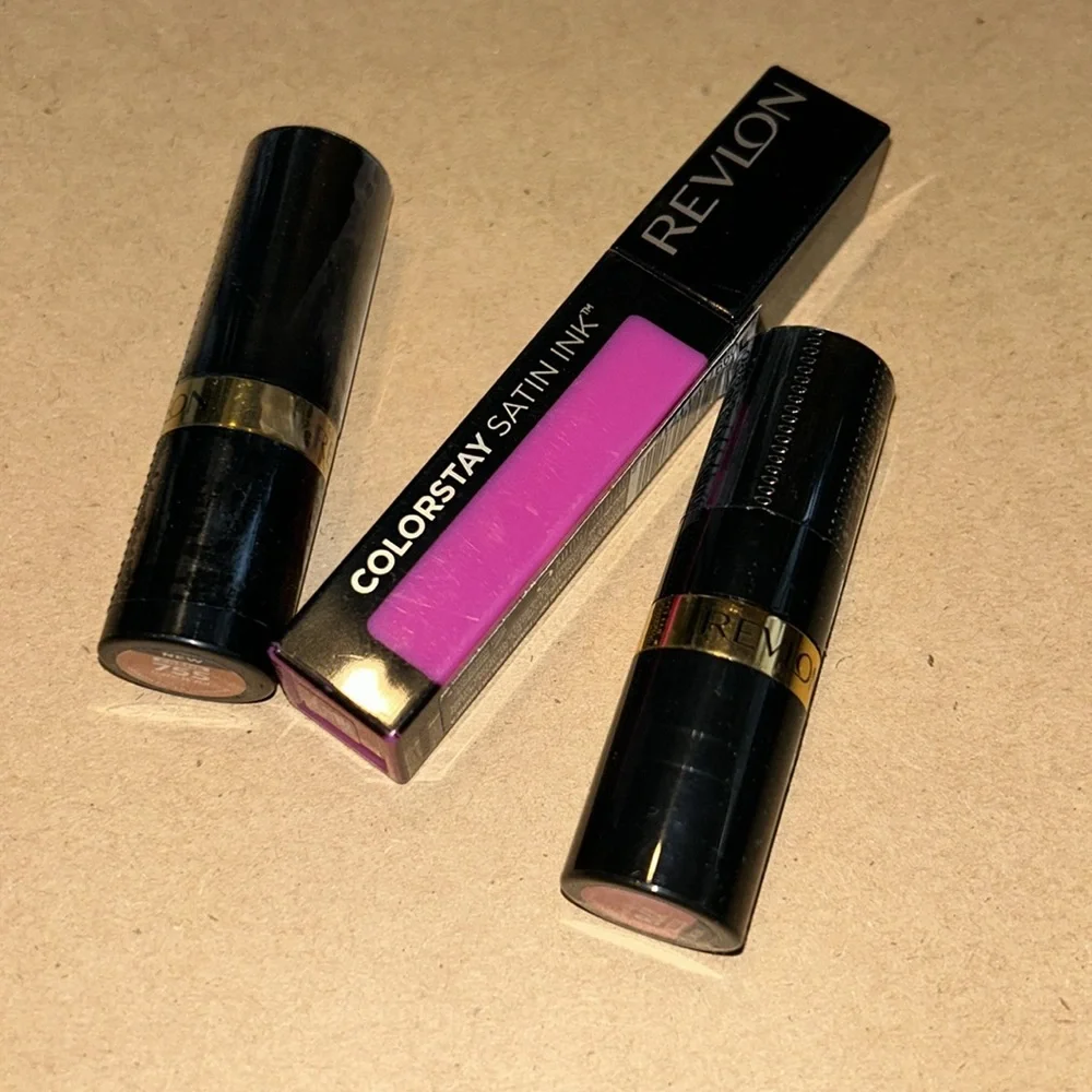 Revlon NWT colorstay satin ink and super lustrous lipstick bundle!!